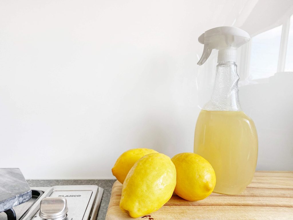 Rengöra tvättmaskin med citronsyra